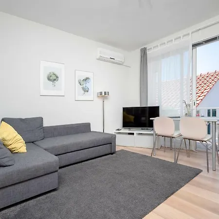 Studio Apartman Bova 公寓 赫瓦尔
