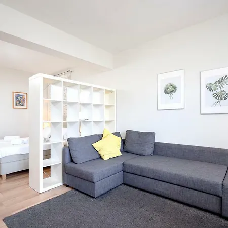 Studio Apartman Bova 公寓