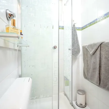 Studio Apartman Bova 公寓